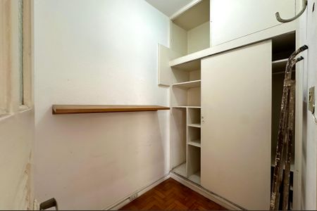 Apartamento para alugar com 342m², 3 quartos e 1 vaga Apartamento para alugar com 342m², 3 quartos e 1 vagaÁrea de Serviço