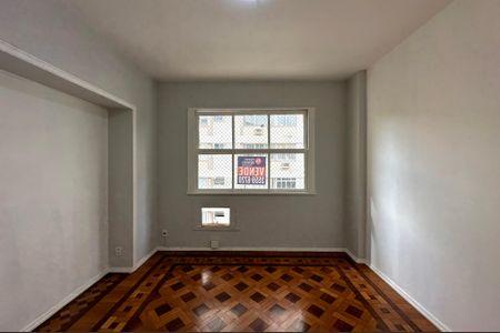 Apartamento para alugar com 342m², 3 quartos e 1 vaga Apartamento para alugar com 342m², 3 quartos e 1 vagaQuarto 2