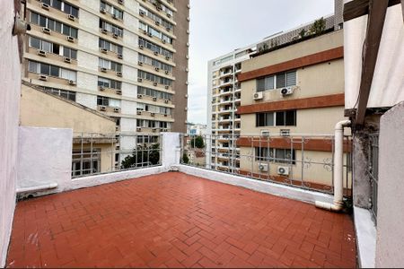 Apartamento para alugar com 342m², 3 quartos e 1 vaga Apartamento para alugar com 342m², 3 quartos e 1 vagaTerraço privativo