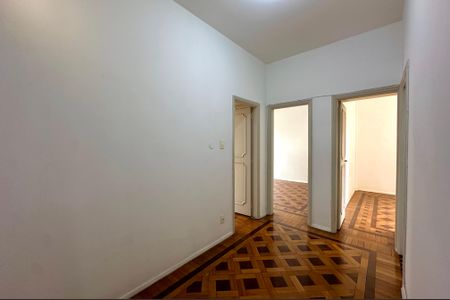 Apartamento para alugar com 342m², 3 quartos e 1 vaga Apartamento para alugar com 342m², 3 quartos e 1 vagaCorredor
