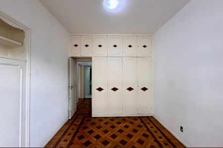 Apartamento para alugar com 342m², 3 quartos e 1 vaga Apartamento para alugar com 342m², 3 quartos e 1 vagaQuarto 1