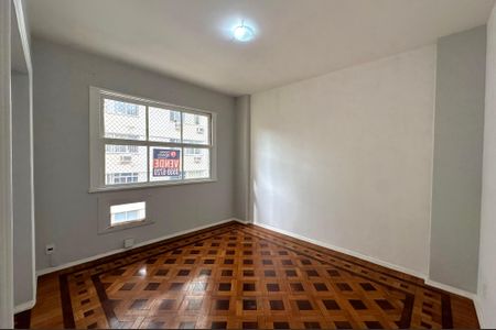 Apartamento para alugar com 342m², 3 quartos e 1 vaga Apartamento para alugar com 342m², 3 quartos e 1 vagaQuarto 2
