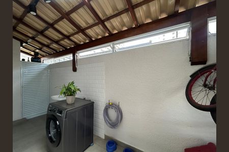 Apartamento à venda com 91m², 2 quartos e 1 vagaÁrea de Serviço