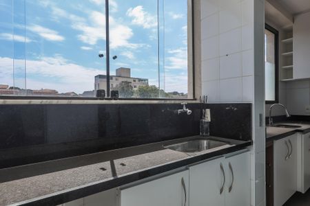 Apartamento à venda com 80m², 3 quartos e 2 vagas Apartamento à venda com 80m², 3 quartos e 2 vagasÁrea de Serviço