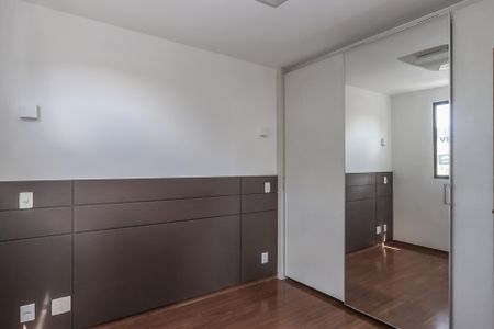 Apartamento à venda com 80m², 3 quartos e 2 vagas Apartamento à venda com 80m², 3 quartos e 2 vagasQuarto 3