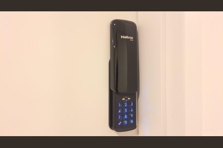 Apartamento à venda com 27m², 1 quarto e sem vaga Apartamento à venda com 27m², 1 quarto e sem vagaFechadura eletrônica