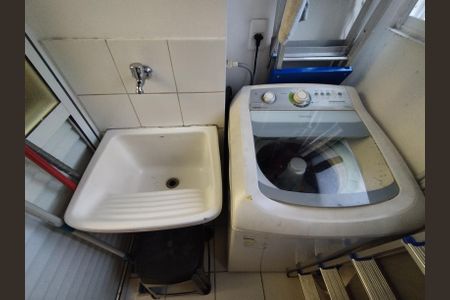 Apartamento para alugar com 65m², 2 quartos e 1 vagaÁrea de Serviço