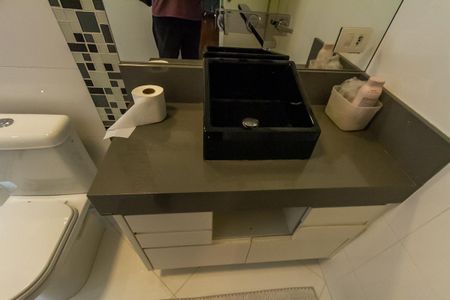 Casa de condomínio à venda com 725m², 5 quartos e 7 vagasBanheiro da Suíte 3