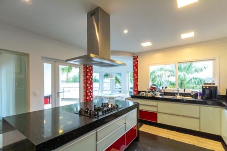 Casa de condomínio à venda com 725m², 5 quartos e 7 vagasCozinha