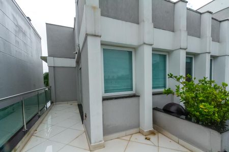 Casa de condomínio à venda com 725m², 5 quartos e 7 vagasVaranda da Suíte 2