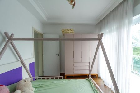 Casa de condomínio à venda com 725m², 5 quartos e 7 vagasSuíte 4