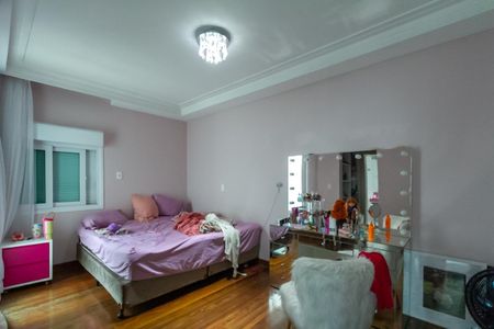 Casa de condomínio à venda com 725m², 5 quartos e 7 vagasSuíte 1