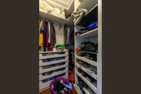 Casa de condomínio à venda com 725m², 5 quartos e 7 vagasCloset da Suíte 5