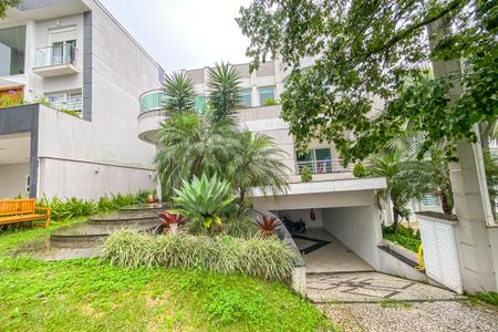 Casa de condomínio à venda com 725m², 5 quartos e 7 vagasFachada