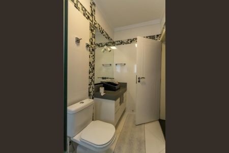 Casa de condomínio à venda com 725m², 5 quartos e 7 vagasBanheiro da Suíte 3