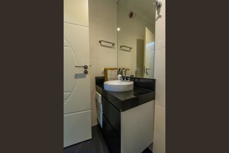 Casa de condomínio à venda com 725m², 5 quartos e 7 vagasLavabo Cozinha