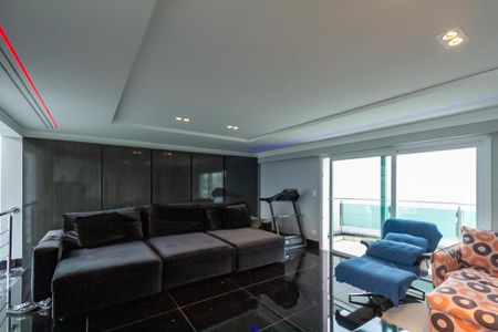 Casa de condomínio à venda com 725m², 5 quartos e 7 vagasSala de Cinema