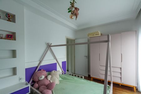 Casa de condomínio à venda com 725m², 5 quartos e 7 vagasSuíte 4