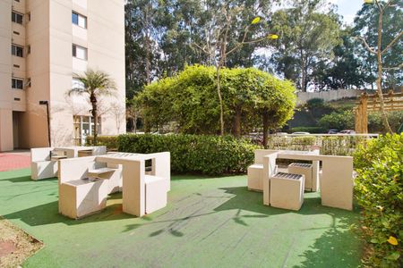 Apartamento para alugar com 56m², 2 quartos e 1 vagaÁrea comum