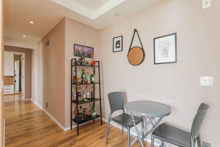 Sala de apartamento para alugar com 2 quartos, 56m² em Jardim Maria Rosa, Taboão da Serra