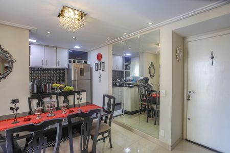 Apartamento à venda com 55m², 2 quartos e 1 vagaSala 