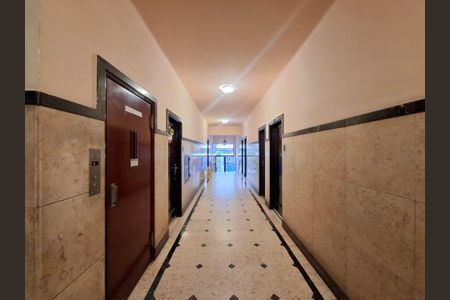 Apartamento à venda com 83m², 3 quartos e sem vaga Apartamento à venda com 83m², 3 quartos e sem vagaHall de entrada