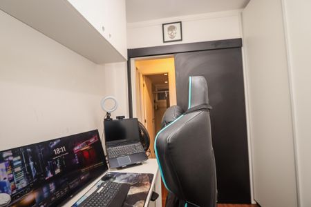 Apartamento à venda com 87m², 3 quartos e 2 vagasQuarto 3