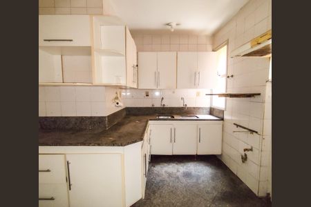 Apartamento à venda com 216m², 4 quartos e 2 vagas Apartamento à venda com 216m², 4 quartos e 2 vagasCozinha