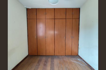 Apartamento à venda com 216m², 4 quartos e 2 vagas Apartamento à venda com 216m², 4 quartos e 2 vagassuite 1