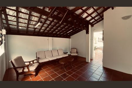 Casa para alugar com 191m², 3 quartos e 2 vagas