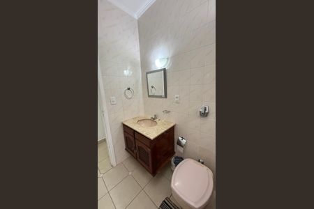 Casa à venda com 145m², 3 quartos e 2 vagasBanheiro