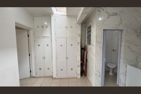 Casa à venda com 145m², 3 quartos e 2 vagasArea de Serviço