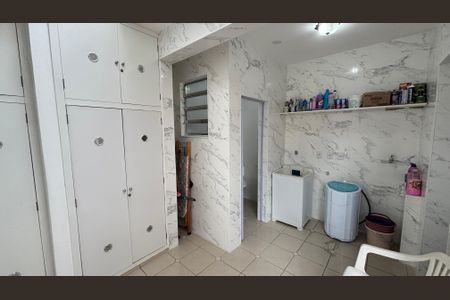 Casa à venda com 145m², 3 quartos e 2 vagasArea de Serviço