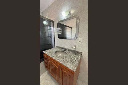 Casa à venda com 145m², 3 quartos e 2 vagasBanheiro