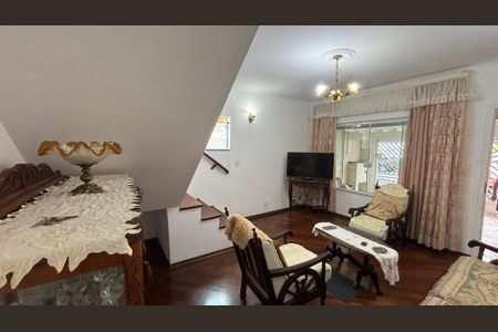 Casa à venda com 145m², 3 quartos e 2 vagasSala 