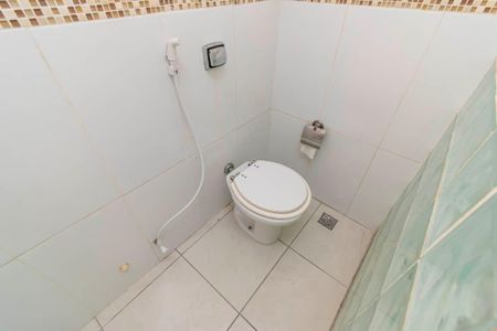 Apartamento à venda com 85m², 2 quartos e 2 vagasBanheiro