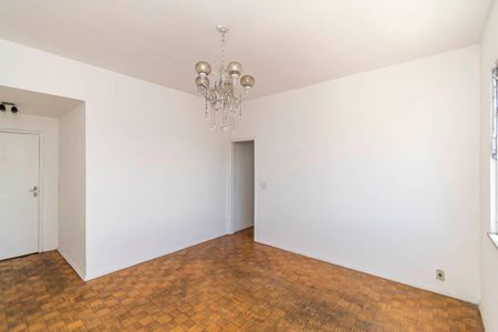 Apartamento à venda com 85m², 2 quartos e 2 vagasSala