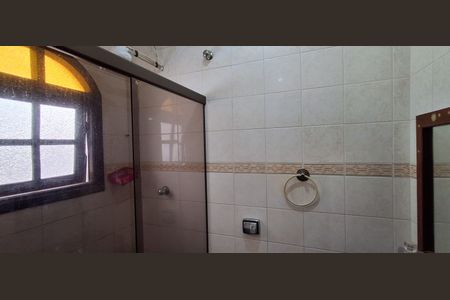 Casa à venda com 212m², 3 quartos e 2 vagasBanheiro Suíte 2