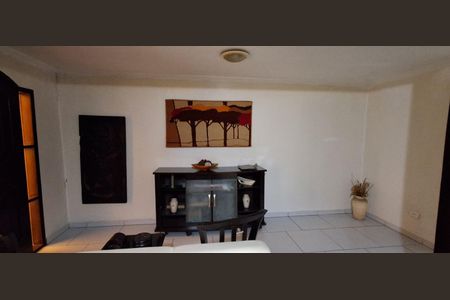 Hall de entrada  de casa à venda com 3 quartos, 212m² em Conjunto Residencial Natalia, São Bernardo do Campo