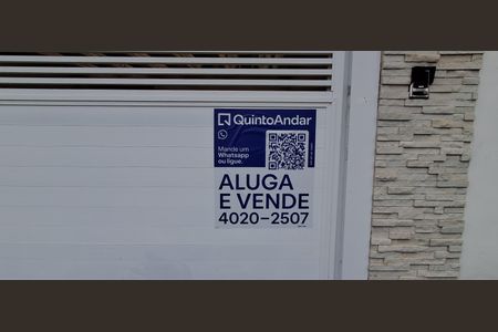 Casa à venda com 212m², 3 quartos e 2 vagasFachada 