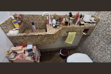 Casa à venda com 212m², 3 quartos e 2 vagasLavabo 