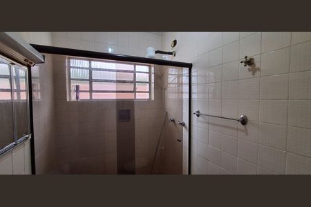 Casa à venda com 212m², 3 quartos e 2 vagasBanheiro Social 