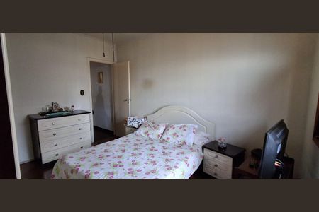 Casa à venda com 212m², 3 quartos e 2 vagasSuíte 1