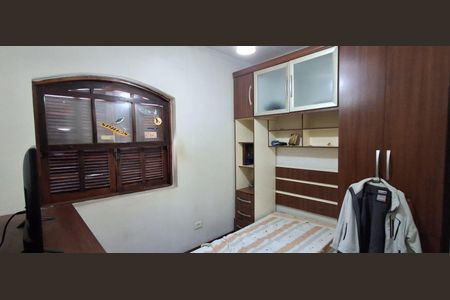 Casa à venda com 212m², 3 quartos e 2 vagasQuarto 