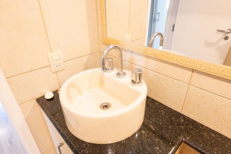 Apartamento para alugar com 67m², 2 quartos e 2 vagasBanheiro Social