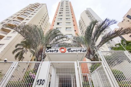 Apartamento para alugar com 67m², 2 quartos e 2 vagasFachada