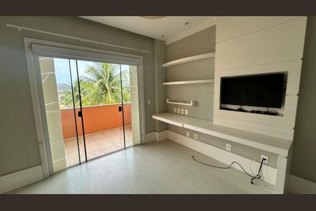 Casa de condomínio à venda com 335m², 4 quartos e 3 vagasSuíte 4