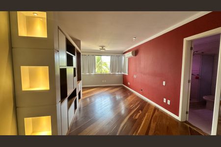 Casa de condomínio à venda com 335m², 4 quartos e 3 vagasSuíte 3