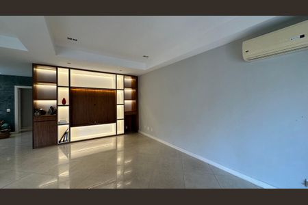 Sala de casa de condomínio à venda com 4 quartos, 335m² em Barra da Tijuca, Rio de Janeiro