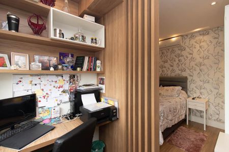 Apartamento à venda com 100m², 2 quartos e 2 vagasQuarto Suíte 1